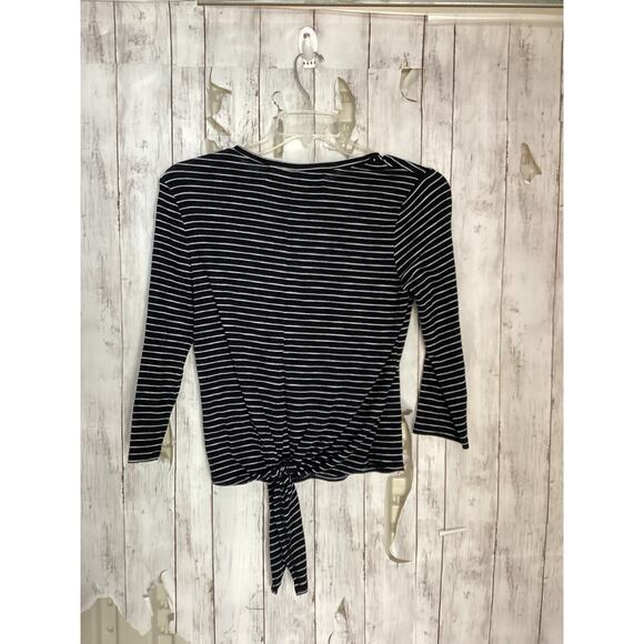 Code X Mode Women's Black & White Stripe Long Sleeve Shirt Size Medium - Picture 2 of 6